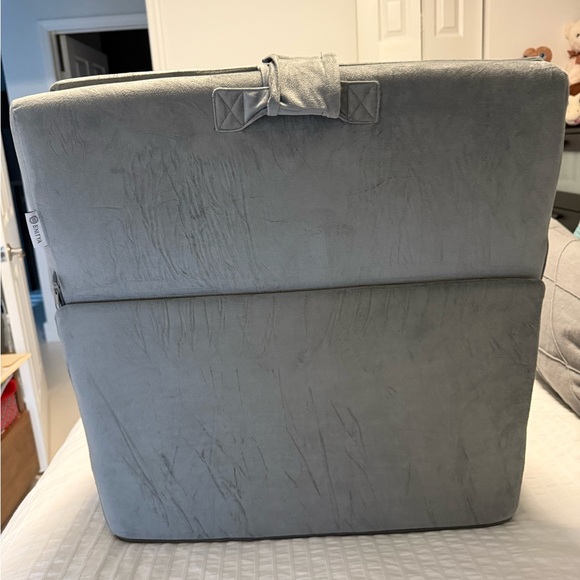 Gray Adjustable Wedge Pillow - Picture 6 of 9